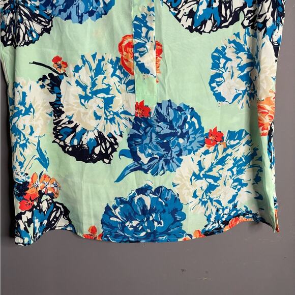 J. Crew Blue and Green Floral Print Sleeveless Blouse Button Detail Size 6 - Picture 2 of 7